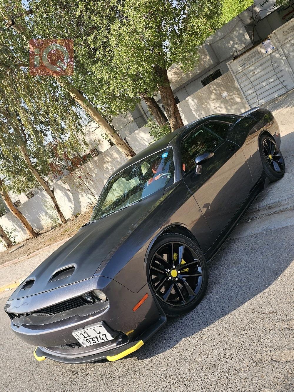 Dodge Challenger